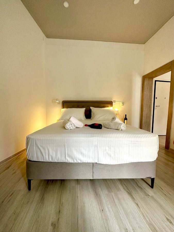 Travelers Luxury Suites, Studios & Apartments Corfu  Bagian luar foto