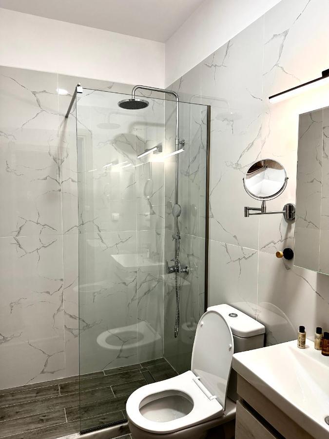 Travelers Luxury Suites, Studios & Apartments Corfu  Bagian luar foto