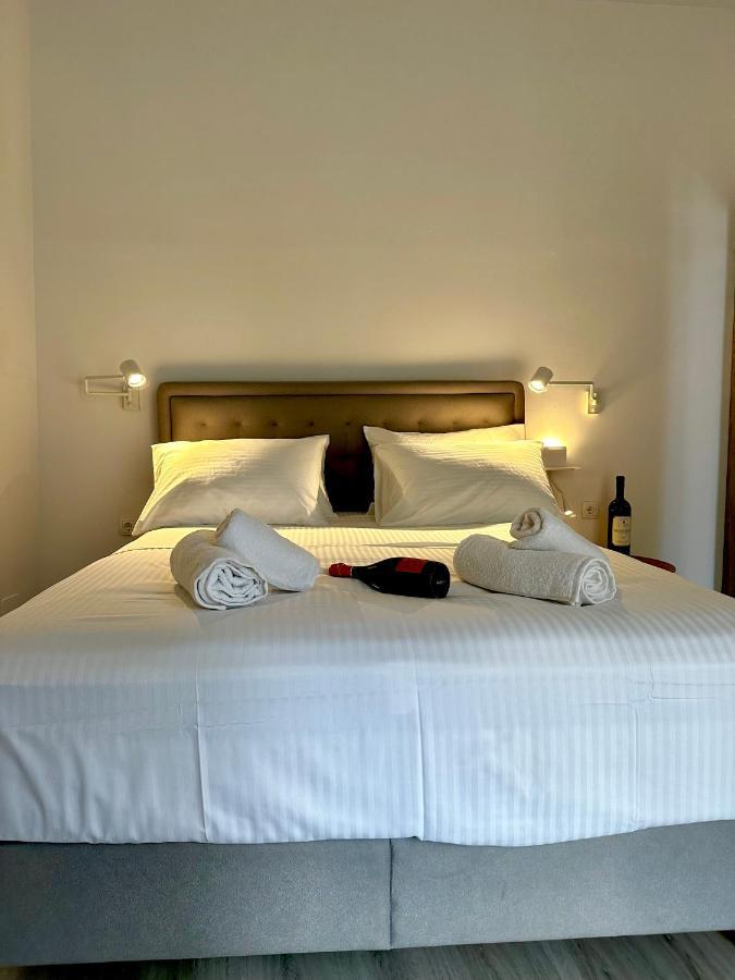 Travelers Luxury Suites, Studios & Apartments Corfu  Bagian luar foto