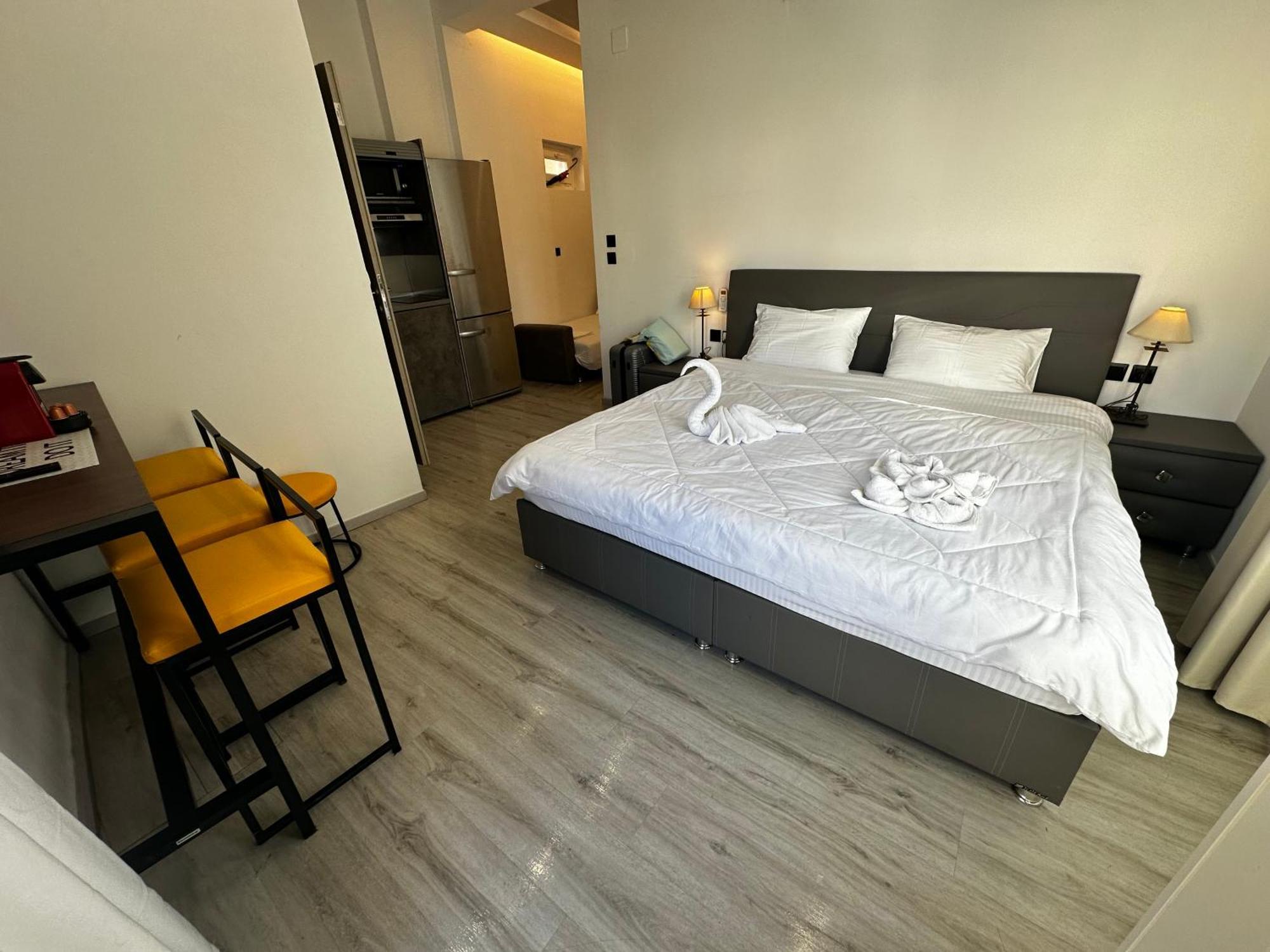 Travelers Luxury Suites, Studios & Apartments Corfu  Bagian luar foto