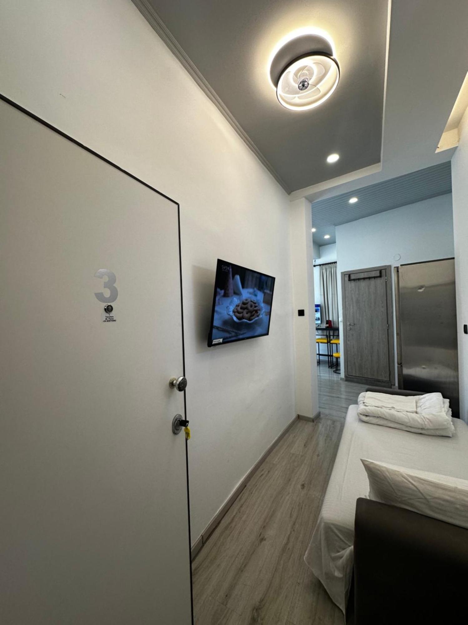 Travelers Luxury Suites, Studios & Apartments Corfu  Bagian luar foto
