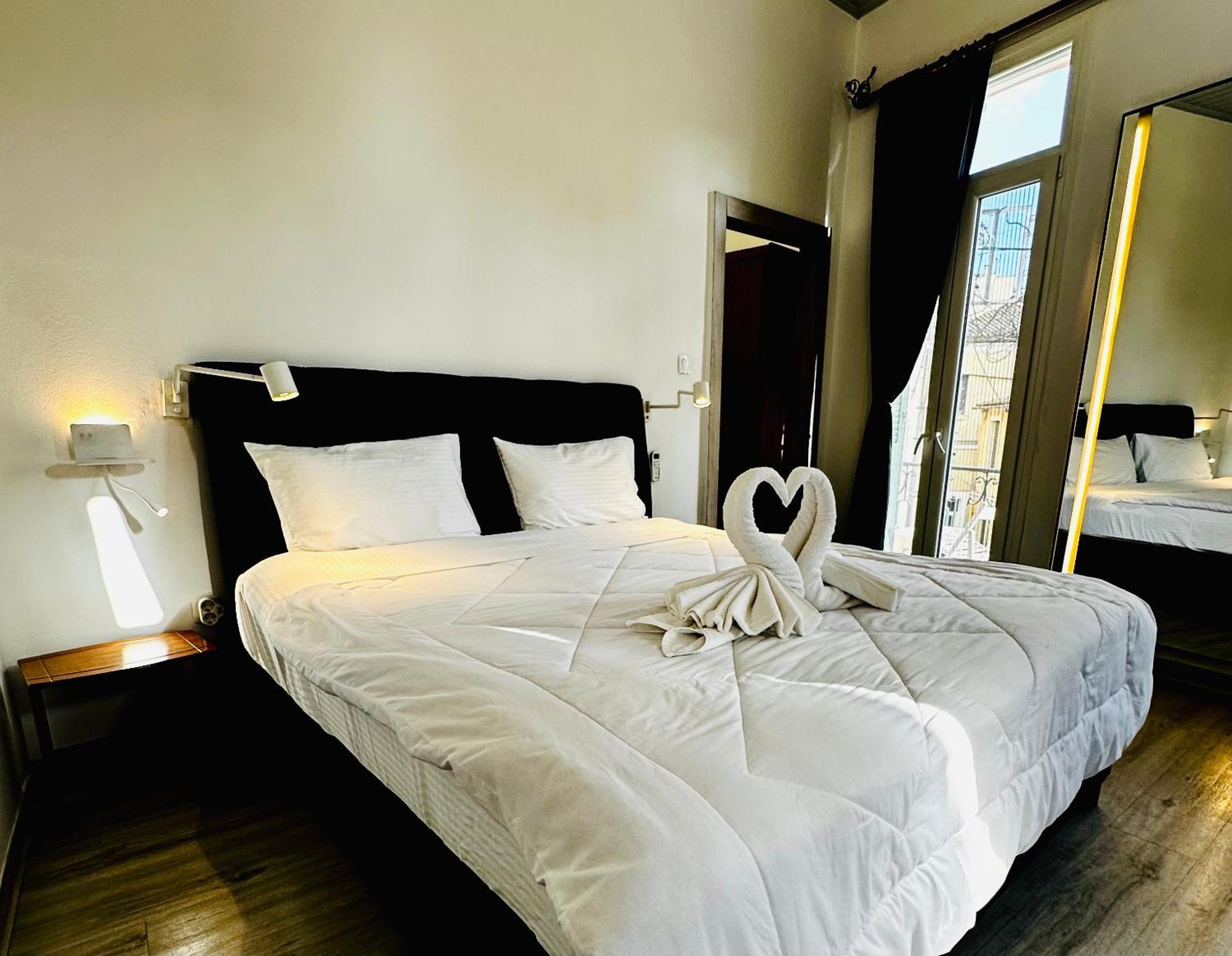 Travelers Luxury Suites, Studios & Apartments Corfu  Bagian luar foto