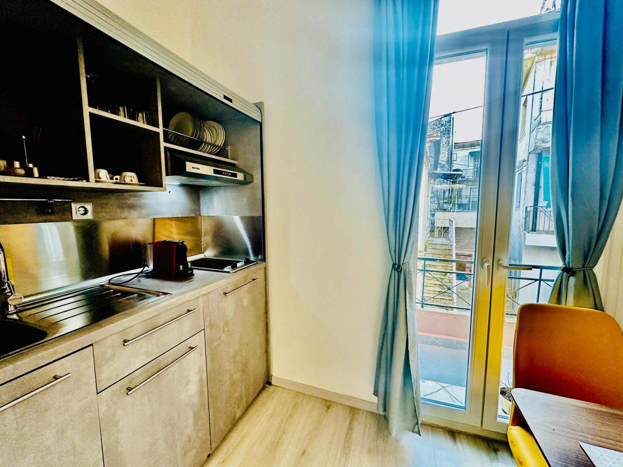 Travelers Luxury Suites, Studios & Apartments Corfu  Bagian luar foto