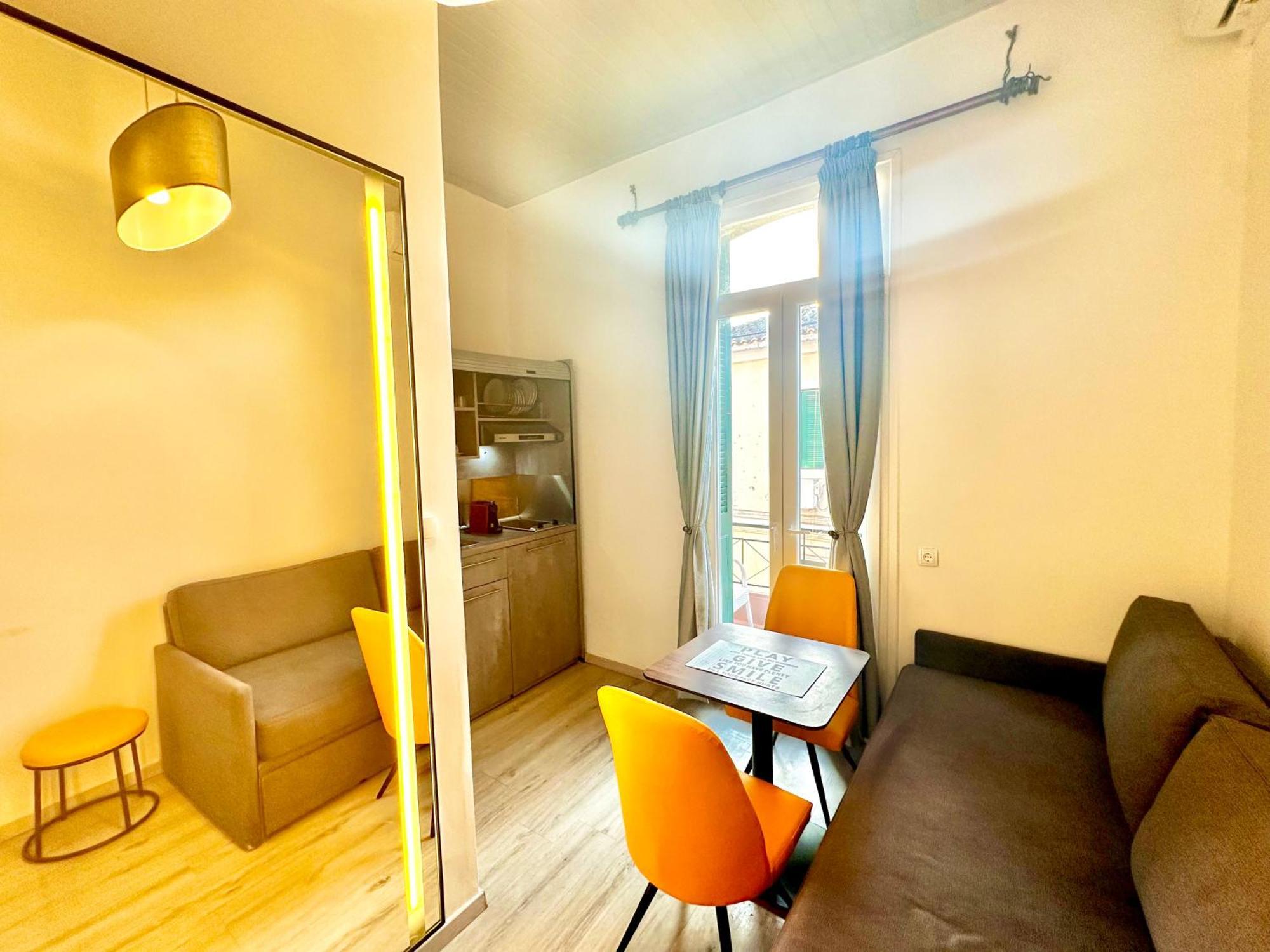 Travelers Luxury Suites, Studios & Apartments Corfu  Bagian luar foto