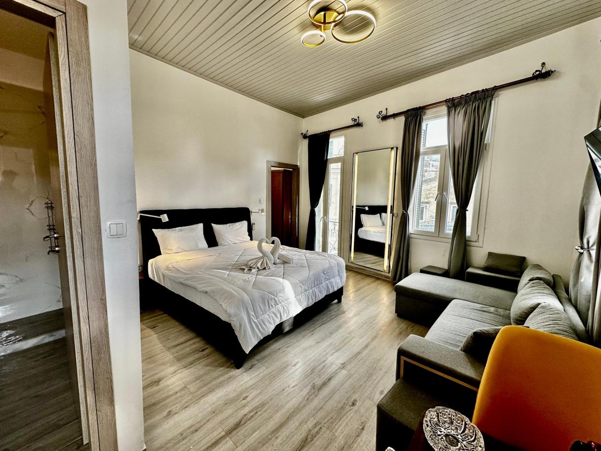 Travelers Luxury Suites, Studios & Apartments Corfu  Bagian luar foto