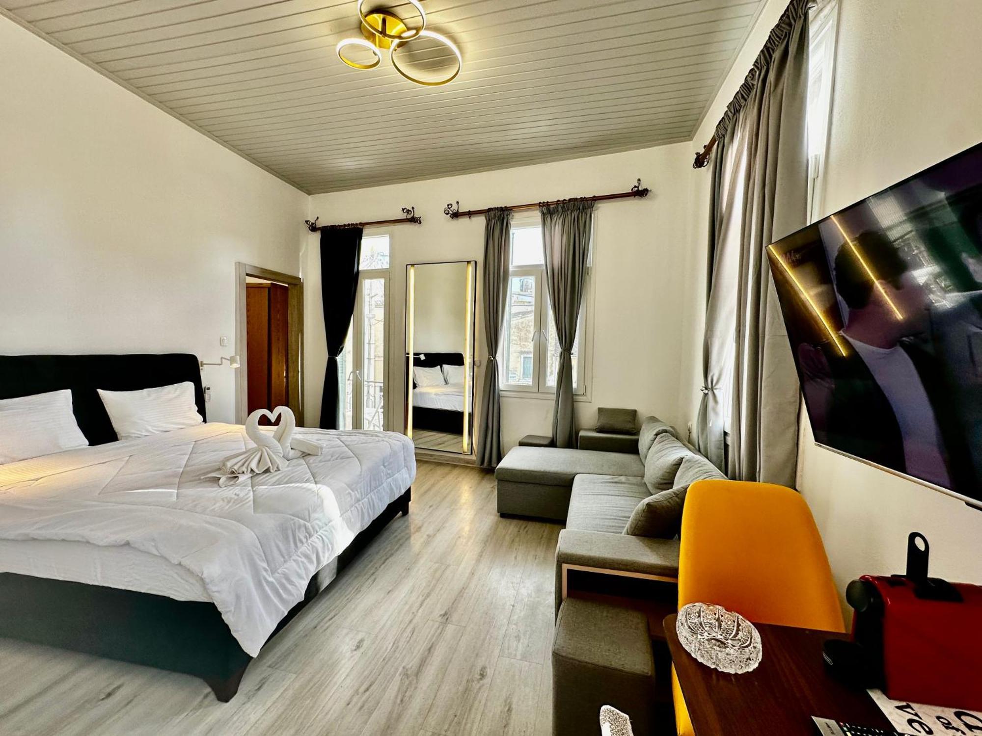Travelers Luxury Suites, Studios & Apartments Corfu  Bagian luar foto